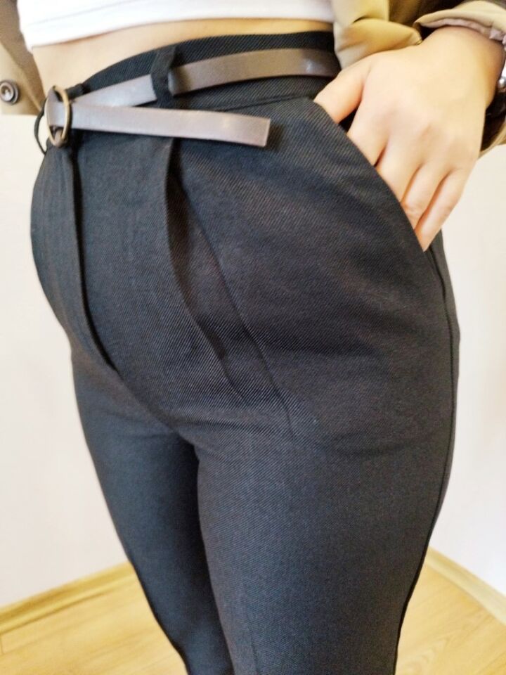 BELİ LASTİKLİ HAVUÇ SİYAH PANTOLON