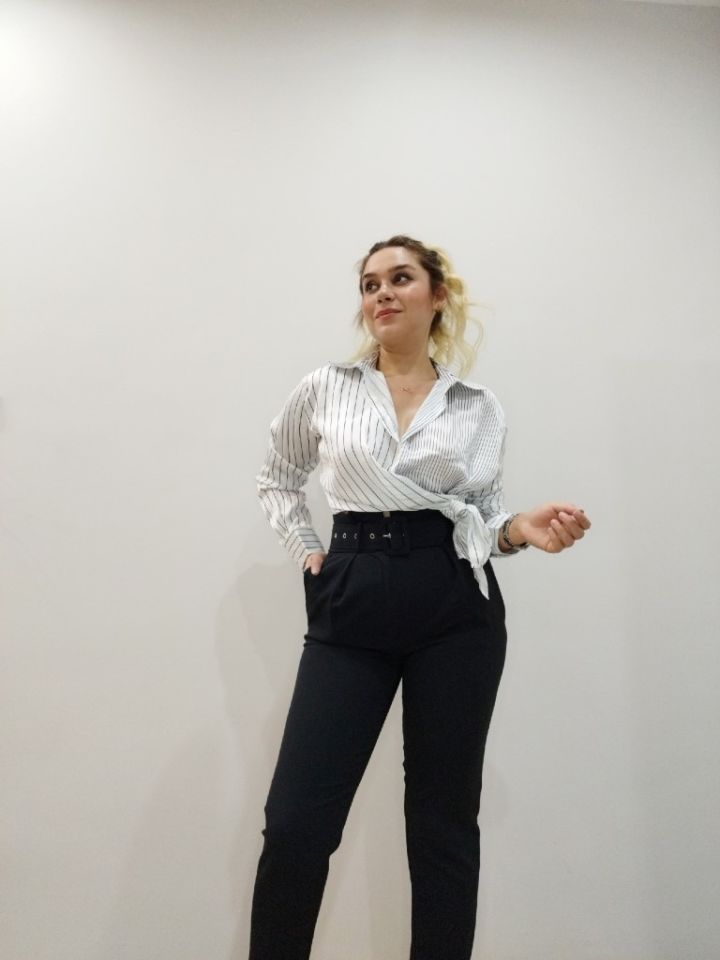 KONTRAST ÇİZGİLİ BEYAZ GÖMLEK