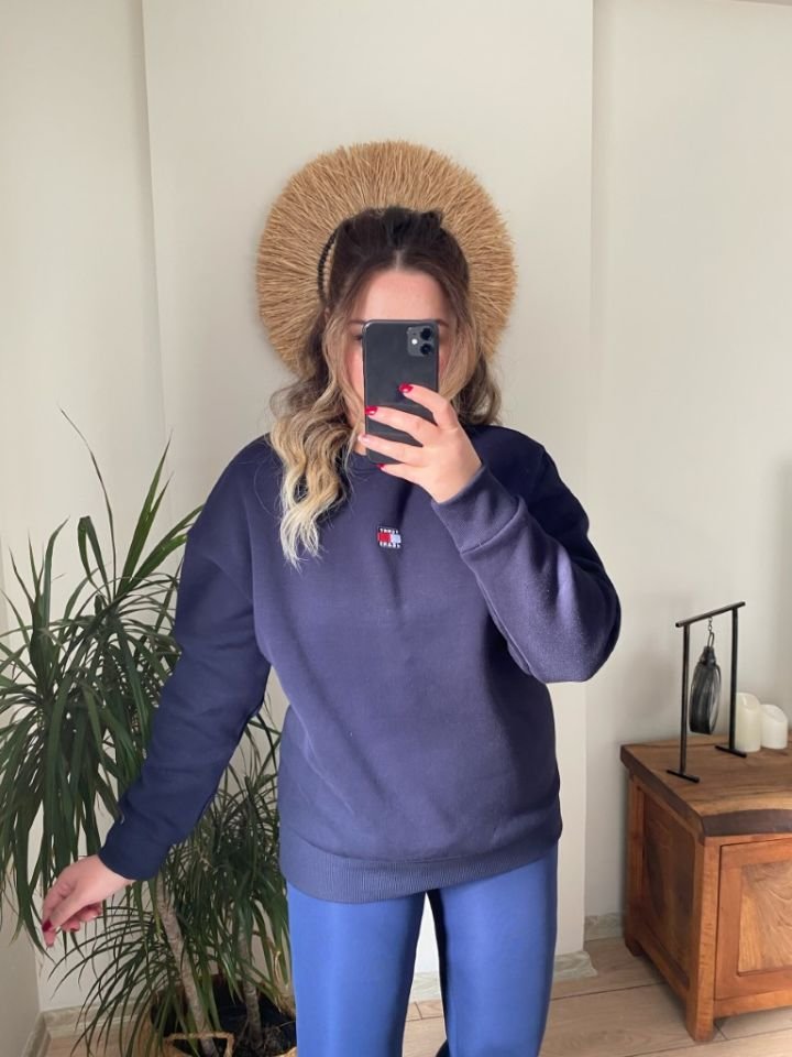 LACİVERT NAKIŞLI SWEATSHİRT